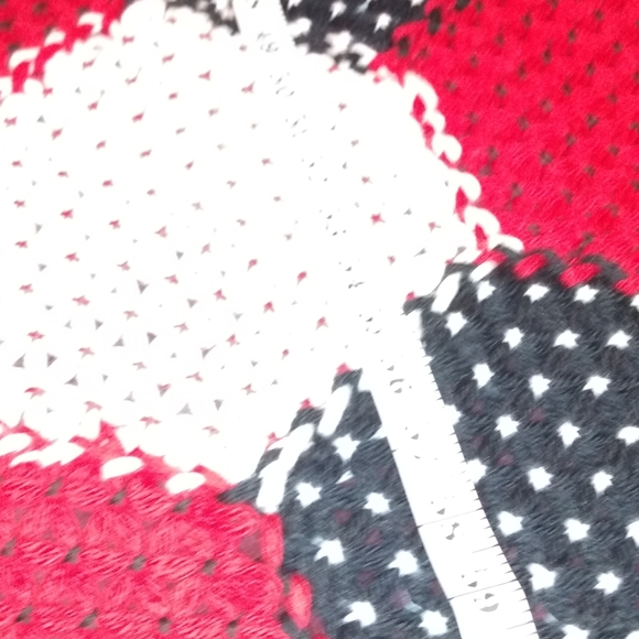 Afghan red white and black hexagon - Picture 7 of 9